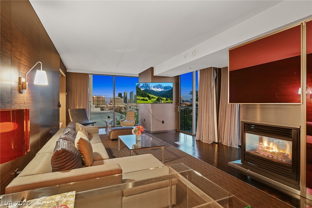 Photo 12 of 12, 4381 W Flamingo Road #8322