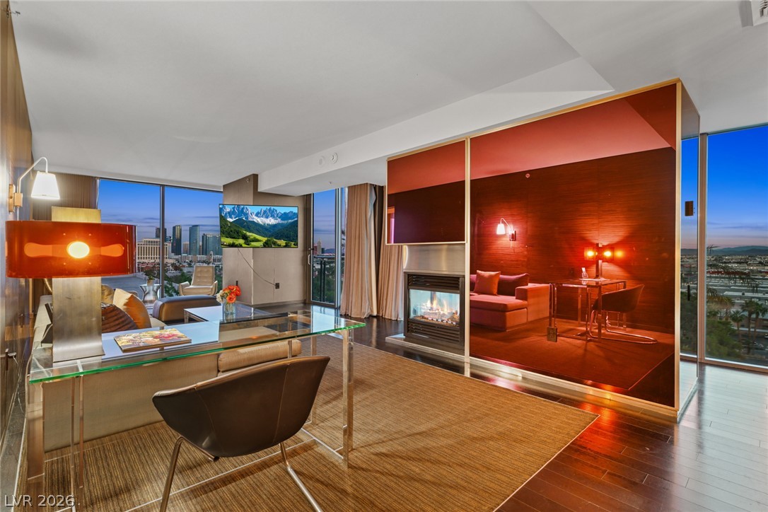 Photo 4 of 4381 W Flamingo Road #8322