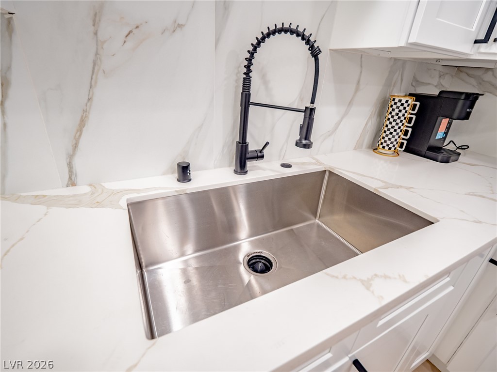 Photo 5 of 1701 E Katie Avenue #72