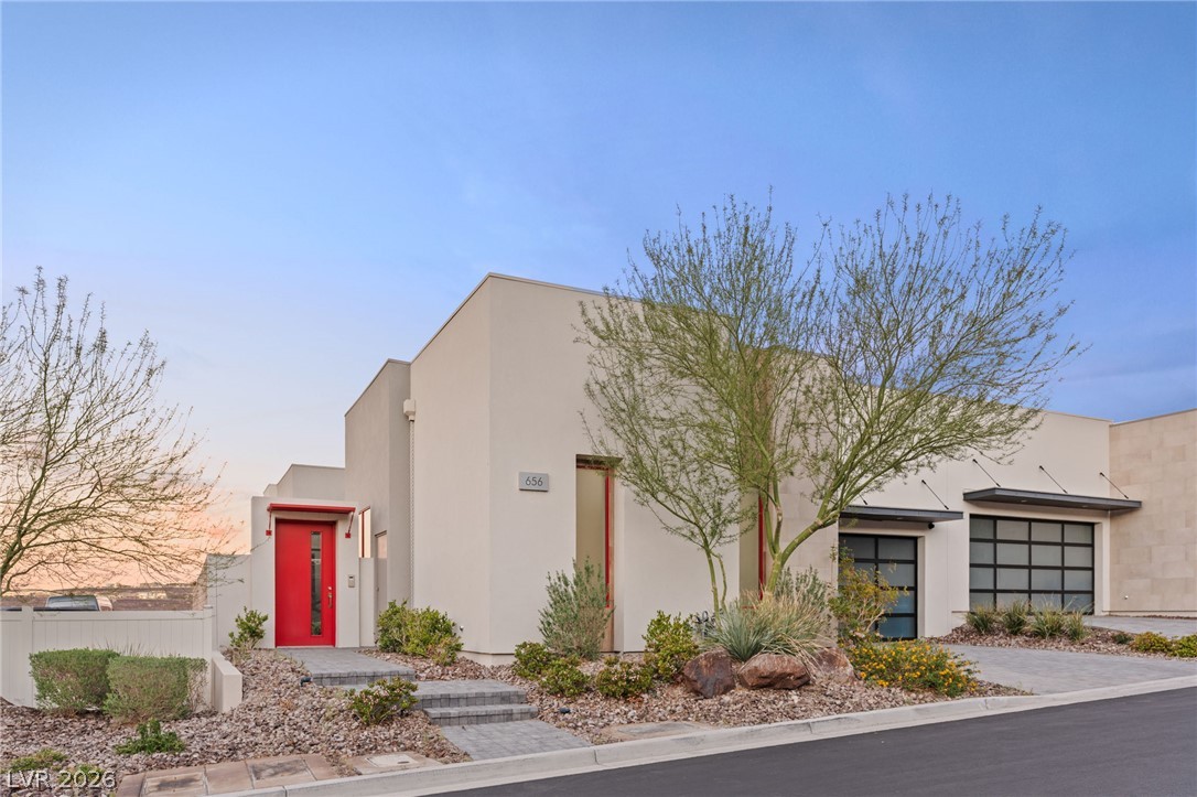 656 Falcon Summit Court, Henderson 89012