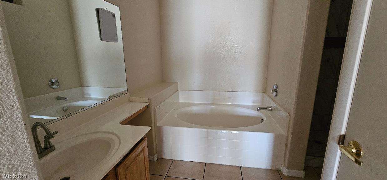 Photo 12 of 13, 5655 E Sahara Avenue #1001