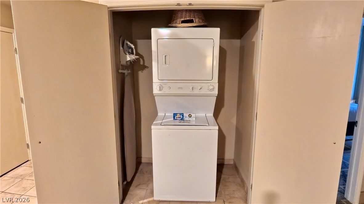 Photo 20 of 20, 211 E Flamingo Road #817