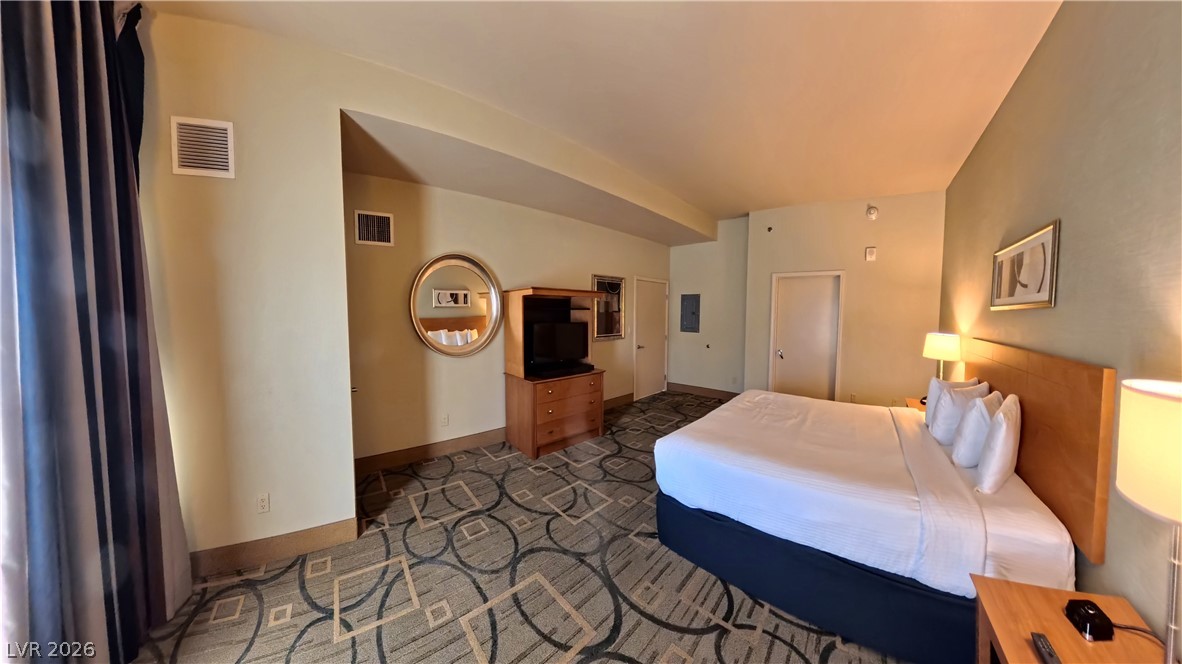 Photo 17 of 20, 211 E Flamingo Road #817
