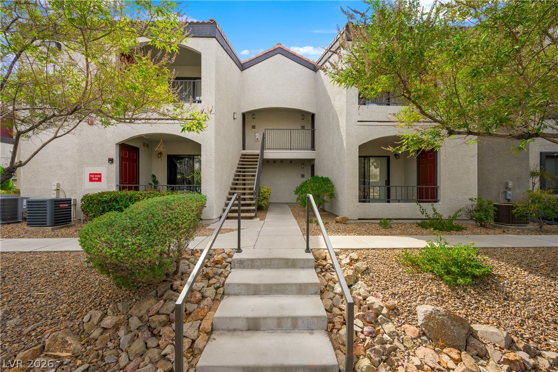 950 Seven Hills Drive #123, Henderson 89052