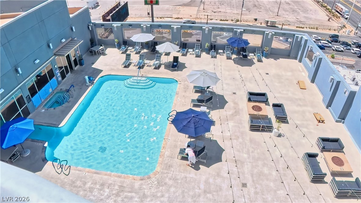 Photo 15 of 15, 211 E Flamingo Road #818