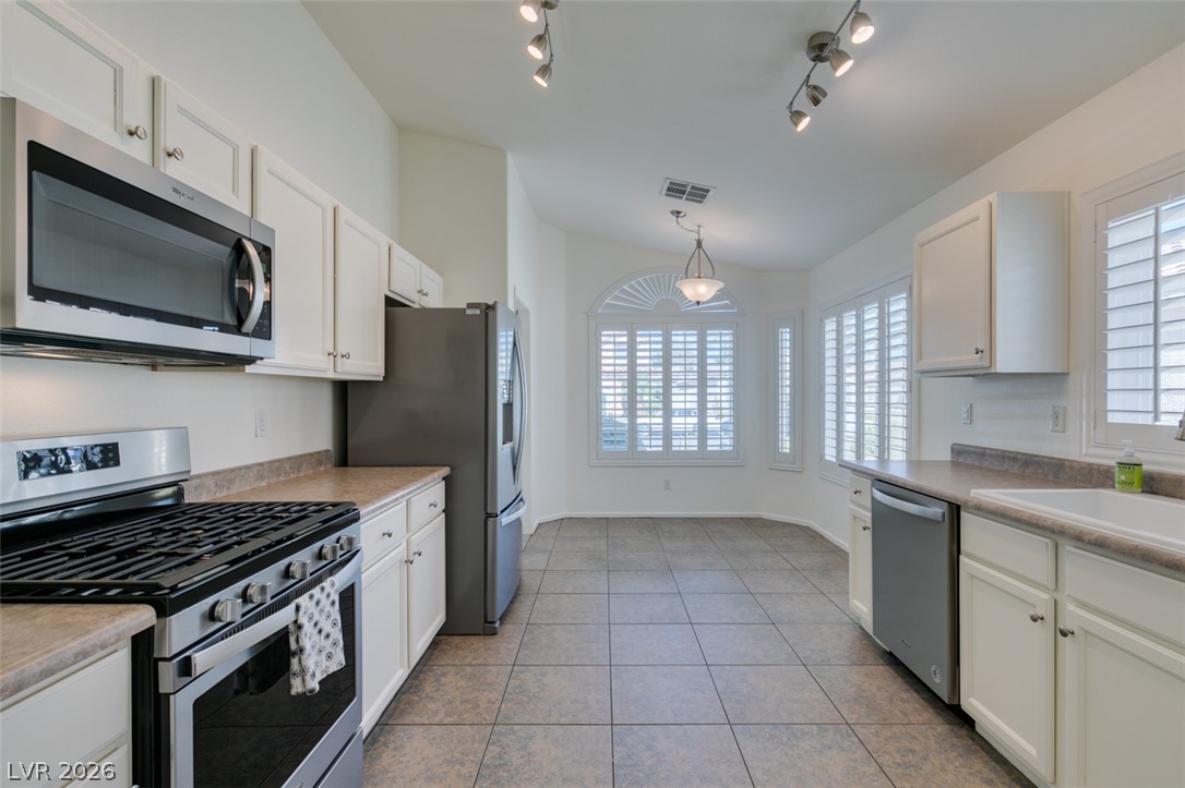 Photo 9 of 24, 3380 Wayward Court