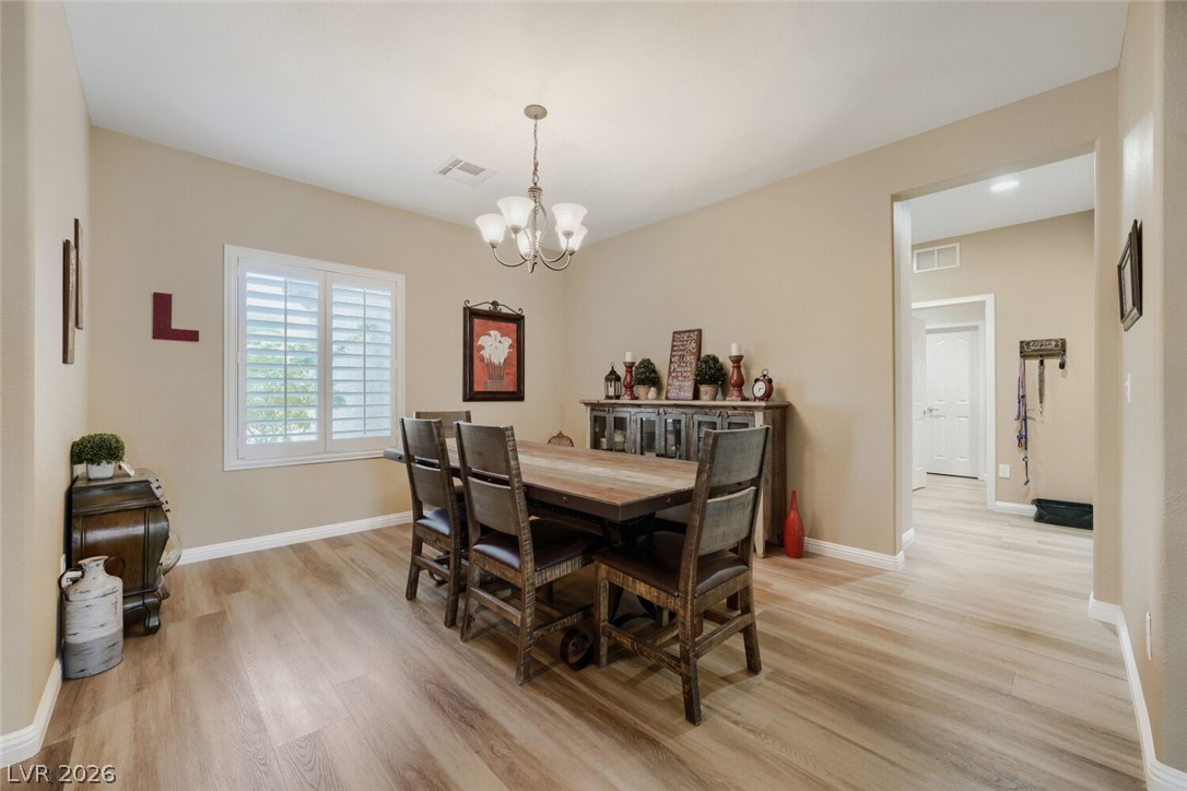 Photo 7 of 30, 2381 Orangeburg Place