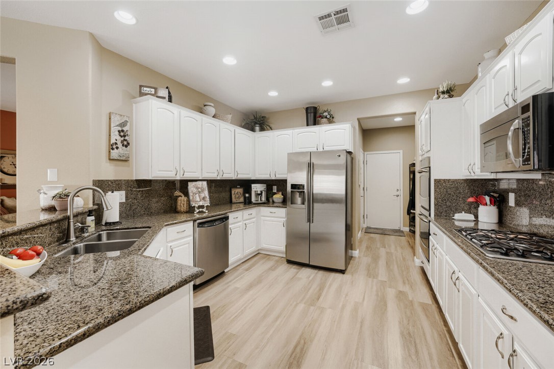 Photo 10 of 30, 2381 Orangeburg Place