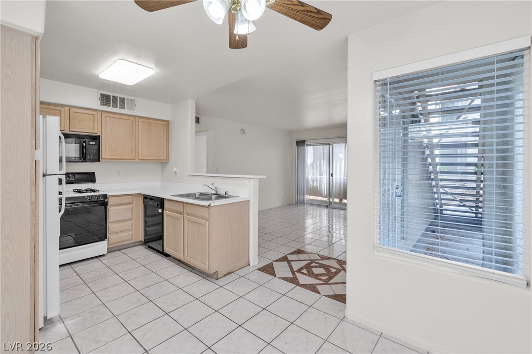 Photo 9 of 24, 3119 Key Largo Drive #101