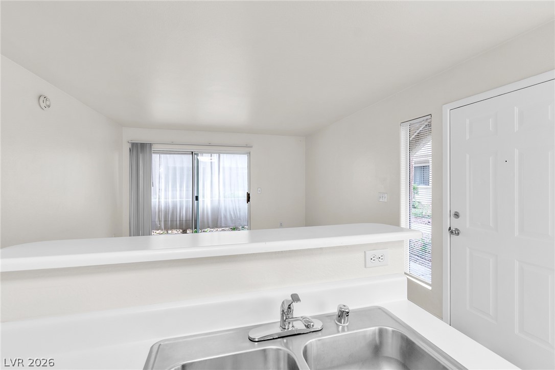 Photo 12 of 24, 3119 Key Largo Drive #101