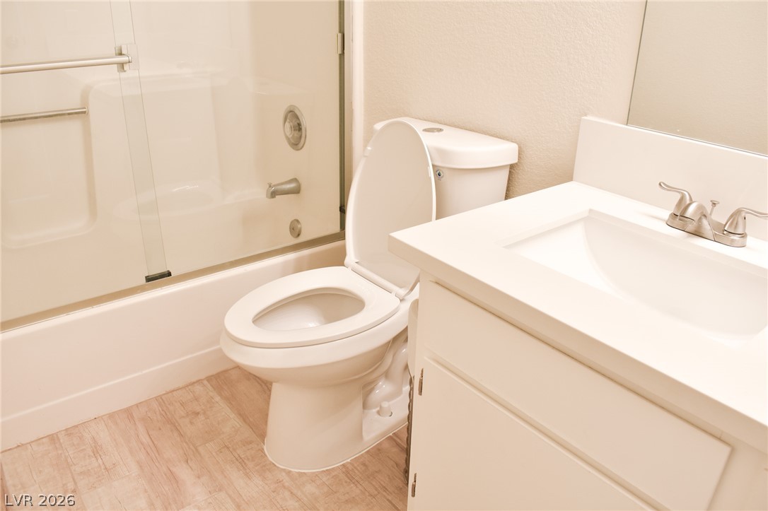 Photo 13 of 14, 2056 Mesquite Lane #303