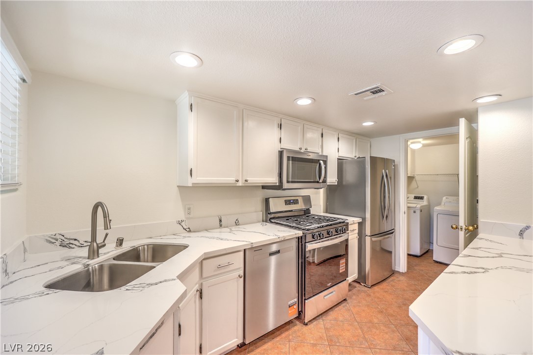 Photo 7 of 30, 7400 W Flamingo Road #2051