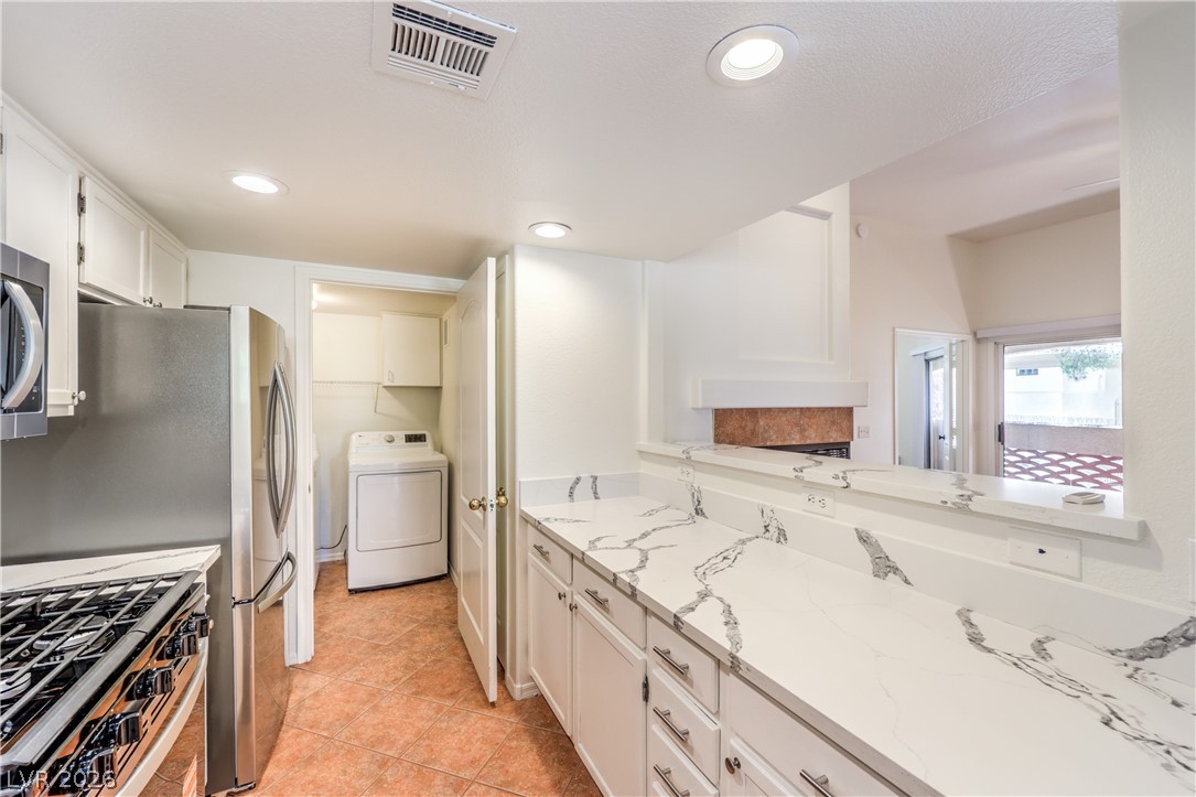 Photo 8 of 30, 7400 W Flamingo Road #2051