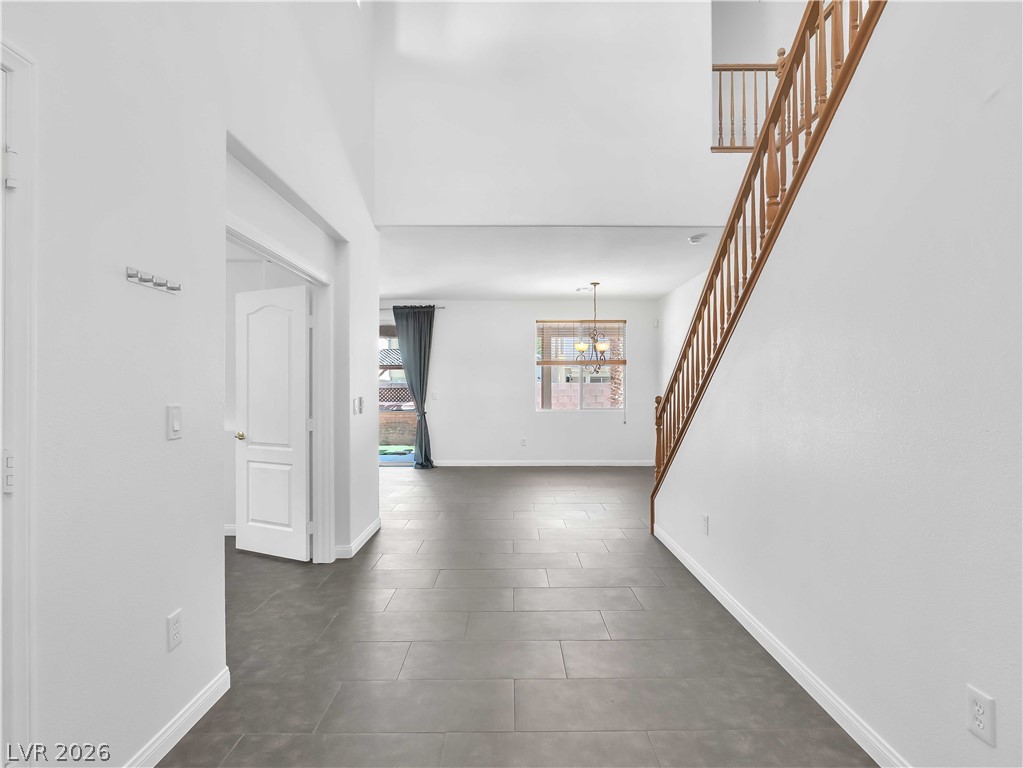 Photo 5 of 2129 Mistle Thrush Drive