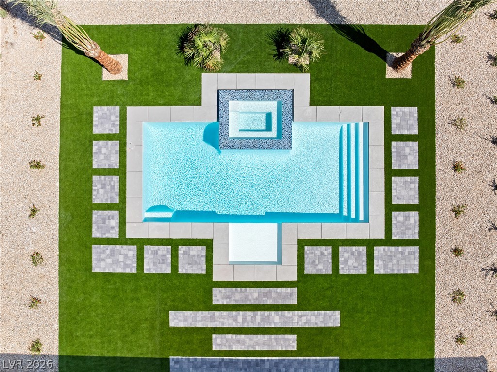 Photo 3 of 470 E Paradise Hills Drive