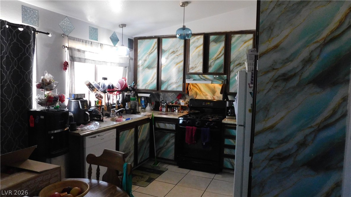 Photo 8 of 22, 4038 Patterson Avenue