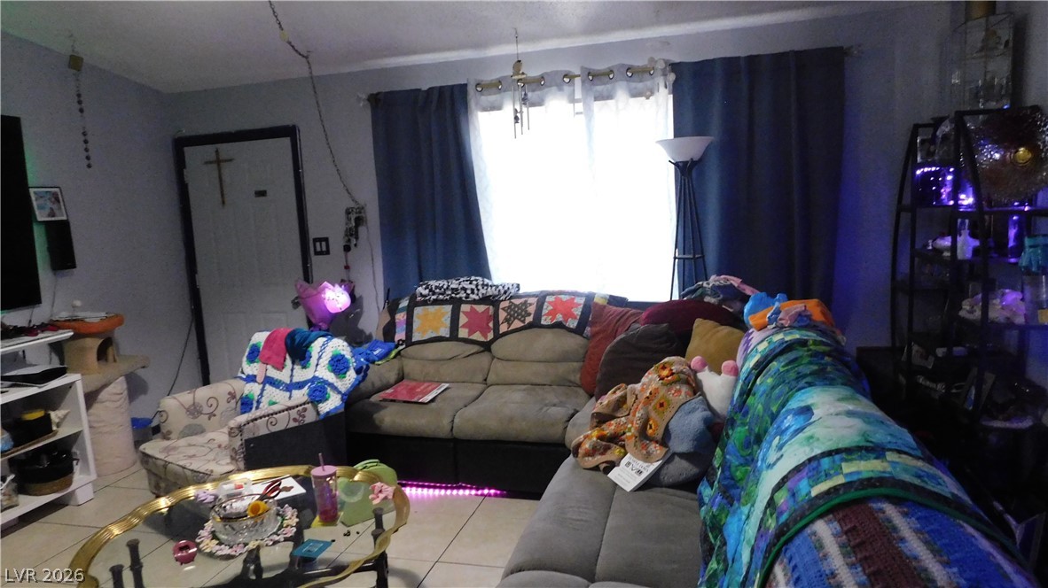 Photo 6 of 22, 4038 Patterson Avenue