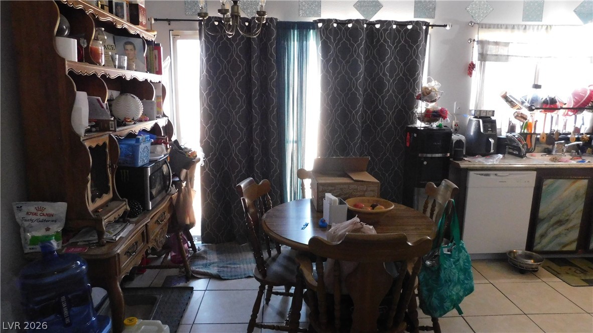 Photo 7 of 22, 4038 Patterson Avenue