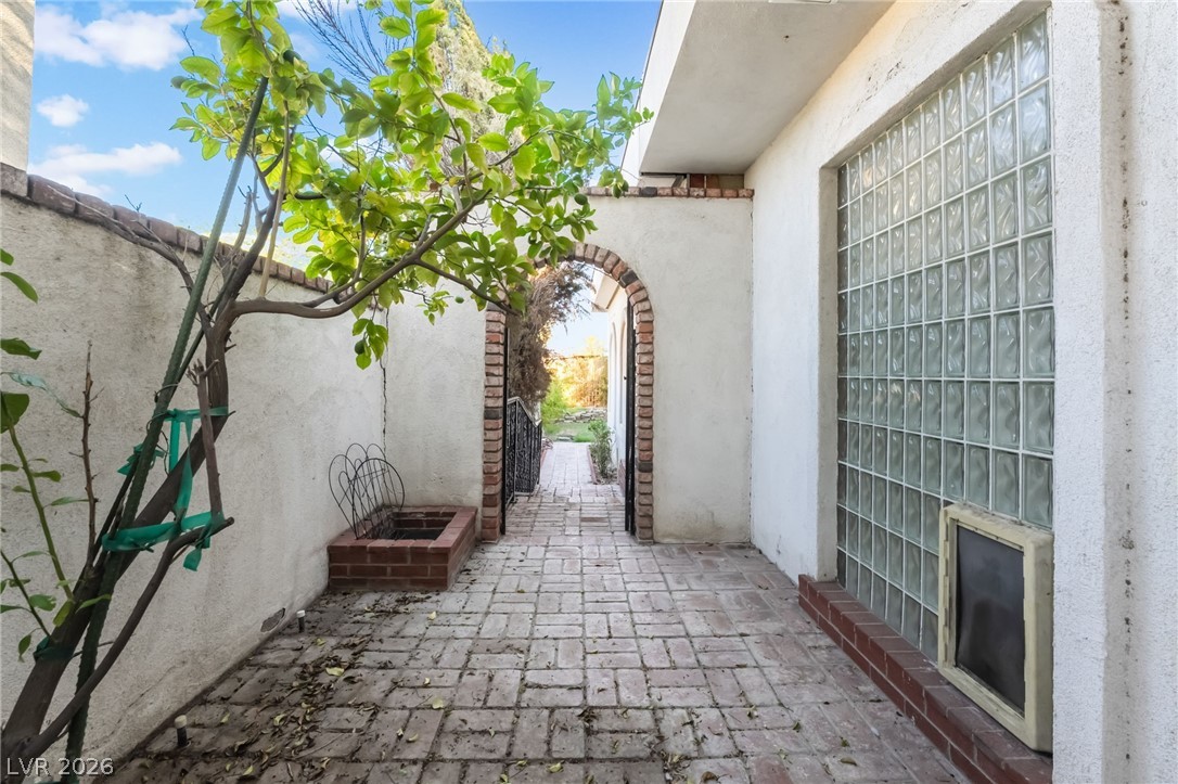 Photo 60 of 82, 909 Cashman Drive