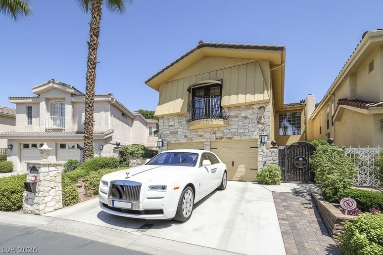 2863 Queens Courtyard Drive, Las Vegas 89109