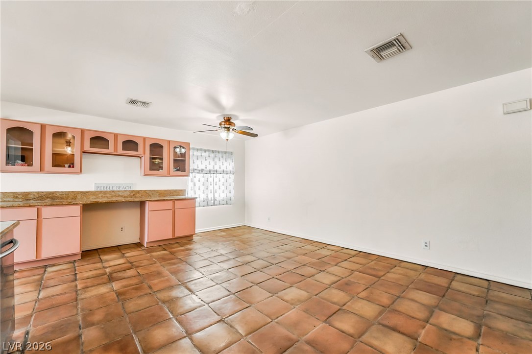 Photo 8 of 27, 6604 Larchwood Lane