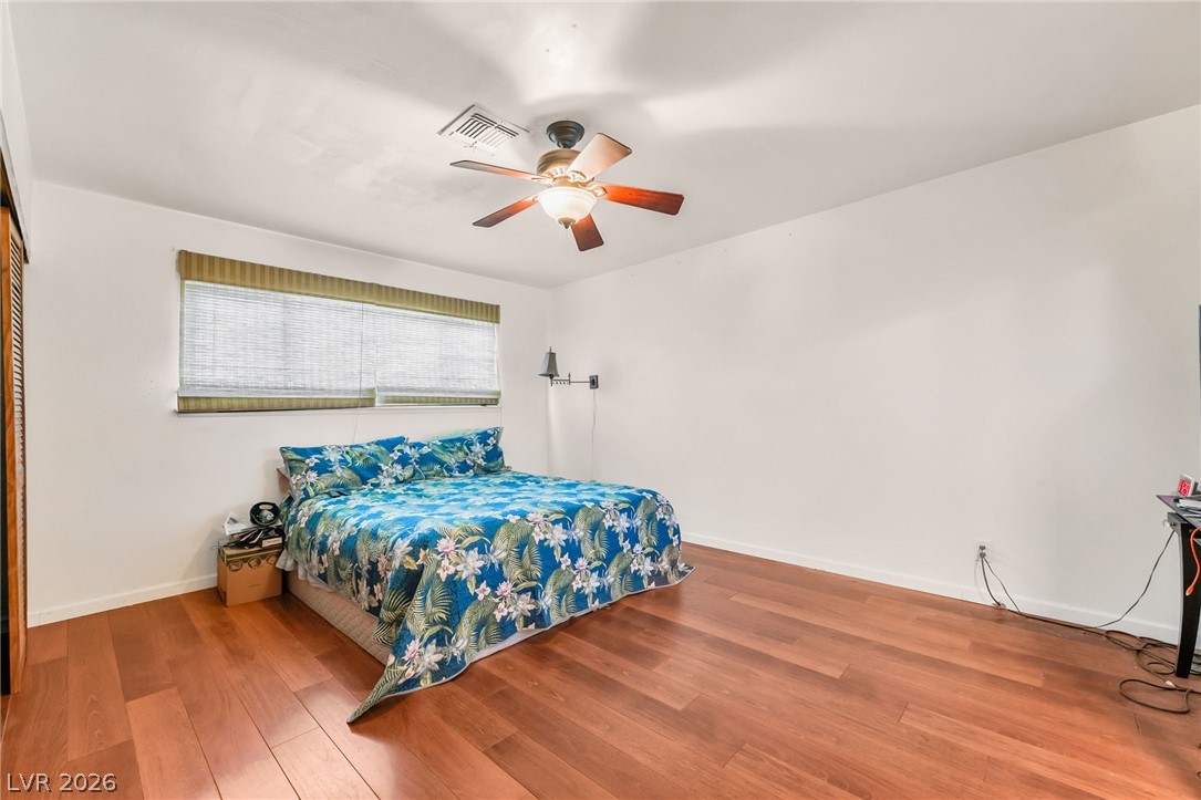 Photo 14 of 27, 6604 Larchwood Lane