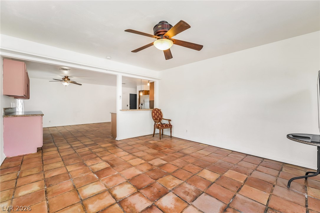 Photo 12 of 27, 6604 Larchwood Lane
