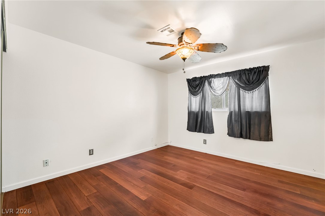 Photo 18 of 27, 6604 Larchwood Lane