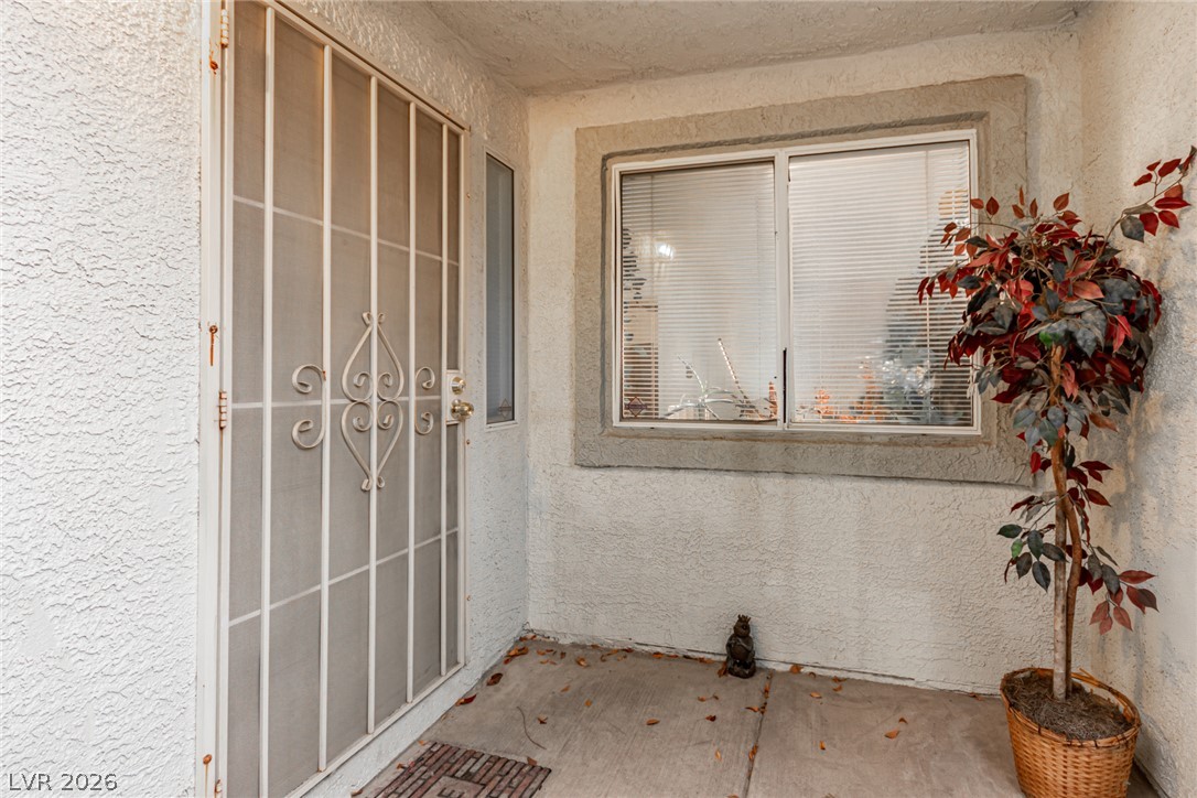 Photo 4 of 115 Tapatio Street