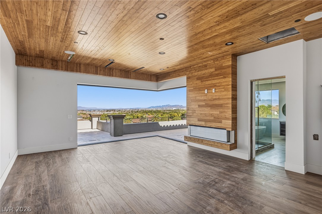 12 Oakmont Hills Lane, Las Vegas 89141