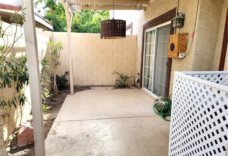 Photo 3 of 2605 Glen Green Avenue