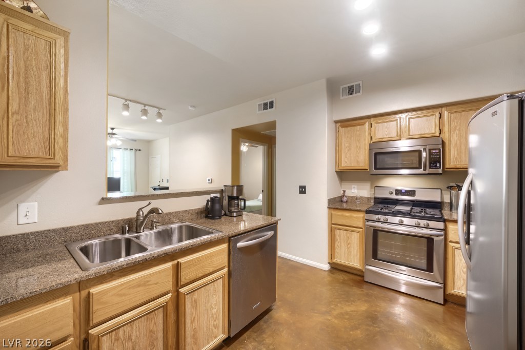 Photo 7 of 29, 10550 W Alexander Road #1108