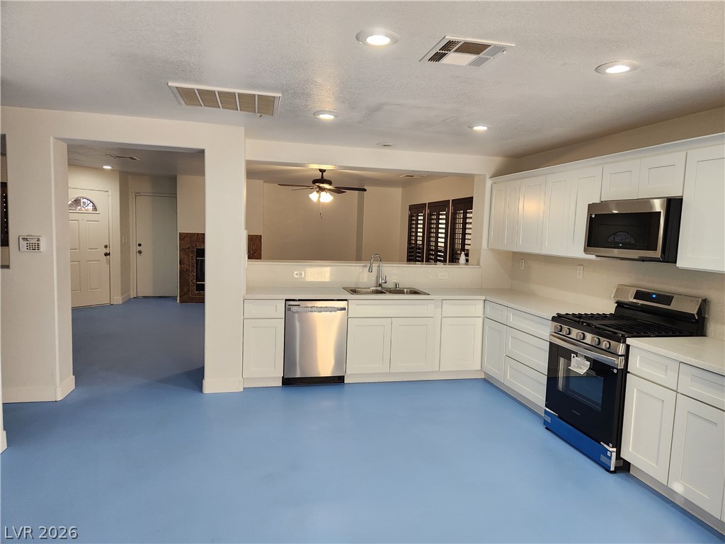 Photo 4 of 523 Redruth Drive