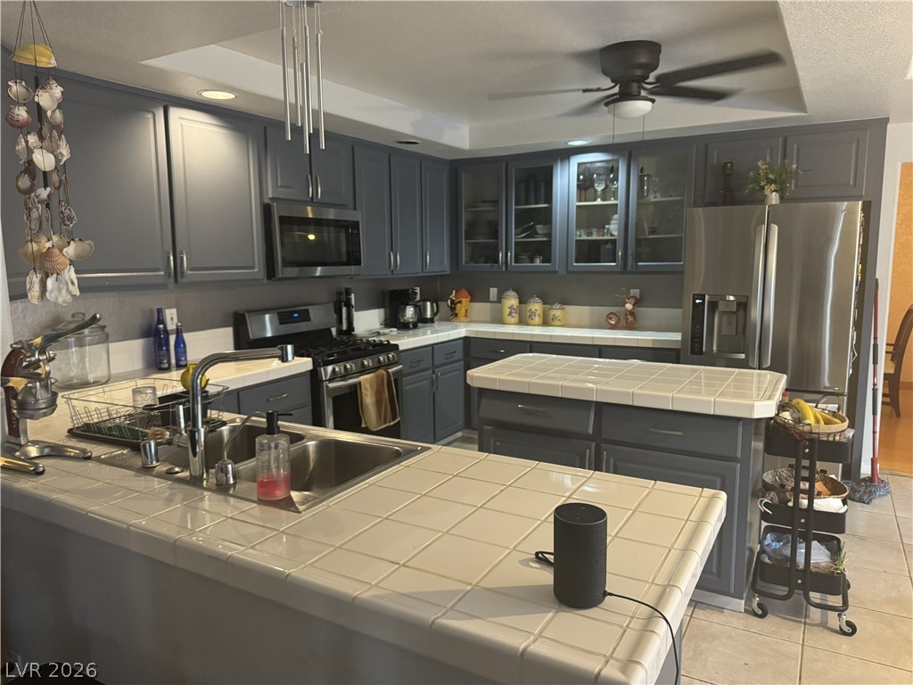 Photo 10 of 43, 8609 W Gilmore Avenue