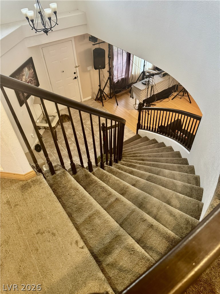 Photo 14 of 43, 8609 W Gilmore Avenue