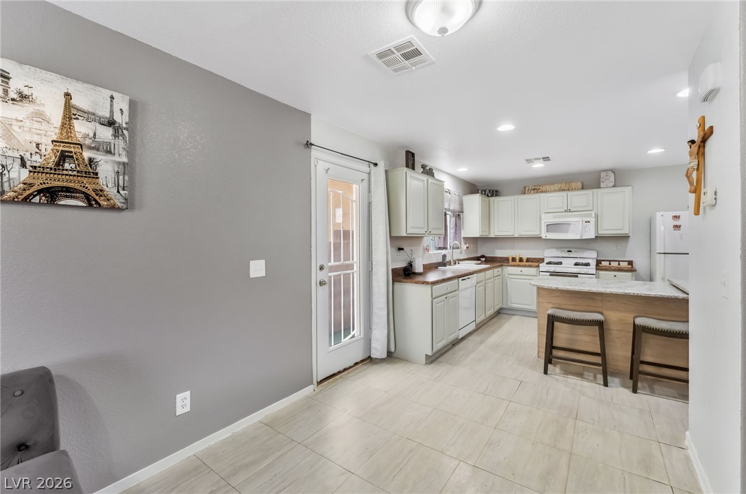 Photo 12 of 39, 4808 Vista Sandia Way