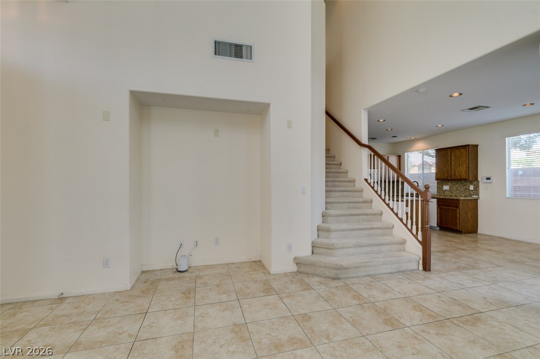 Photo 11 of 39, 7921 Home Light Street