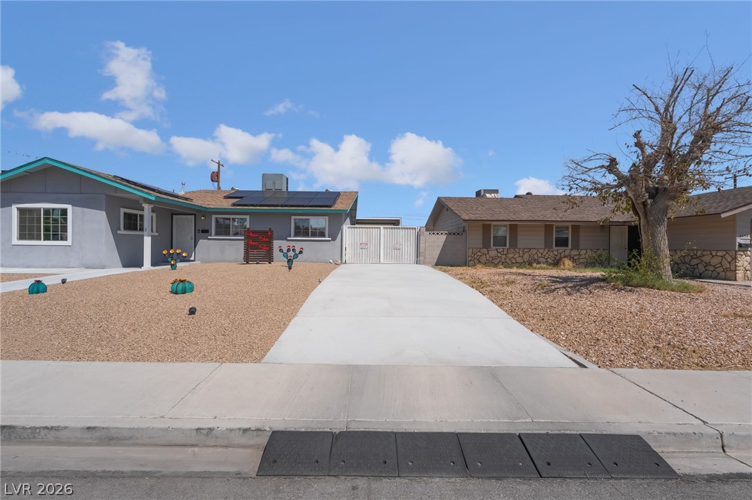 Photo 6 of 57, 4646 Dennis Way