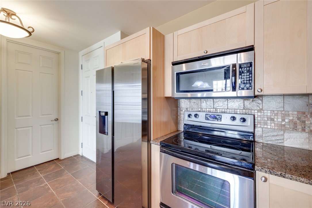 Photo 14 of 55, 2455 W Serene Avenue #603