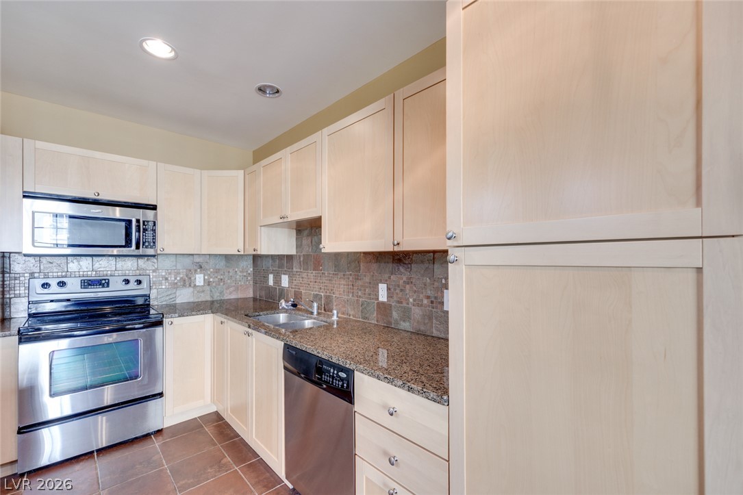 Photo 16 of 55, 2455 W Serene Avenue #603