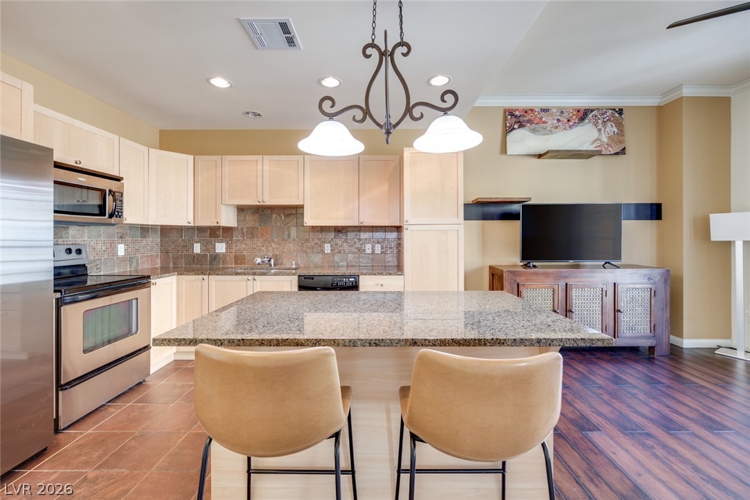 Photo 9 of 55, 2455 W Serene Avenue #603