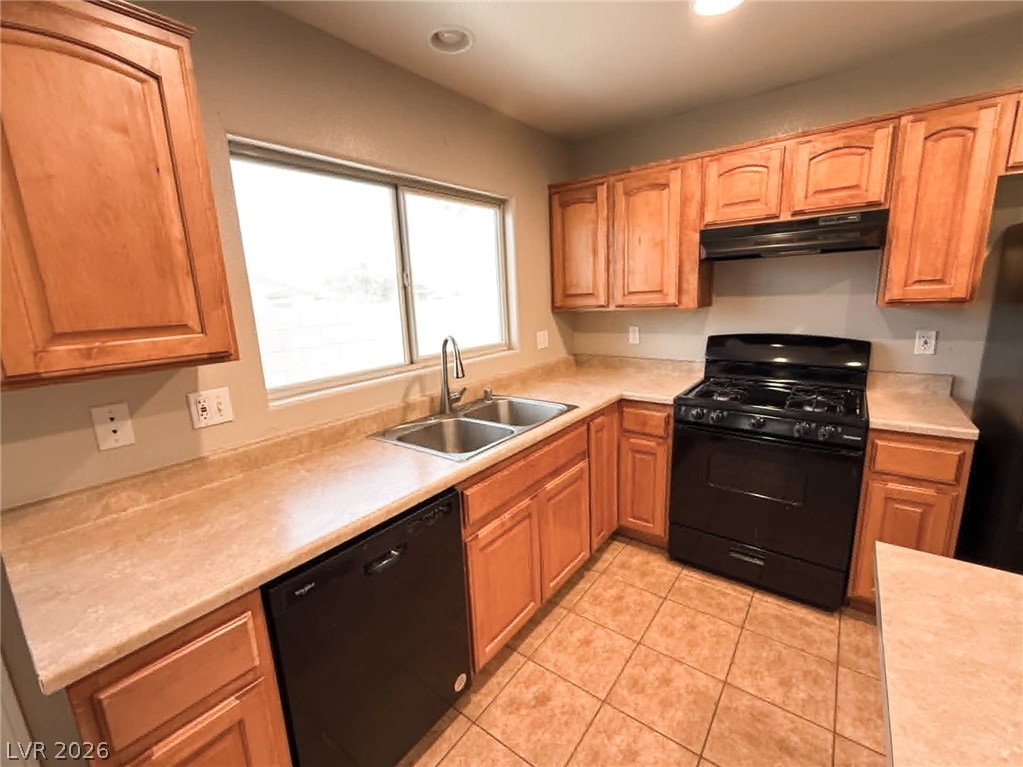Photo 6 of 13, 4446 Avery Park Avenue