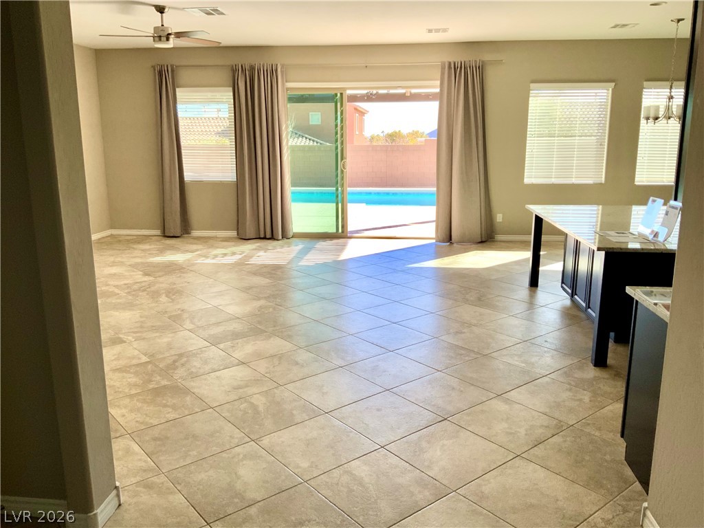 Photo 10 of 62, 9767 Mosaic Canyon Court