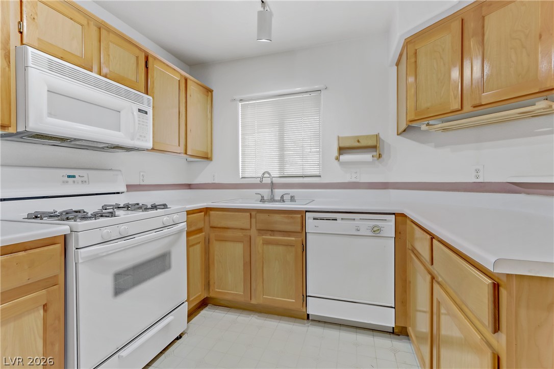 Photo 8 of 23, 4555 E Sahara Avenue #280
