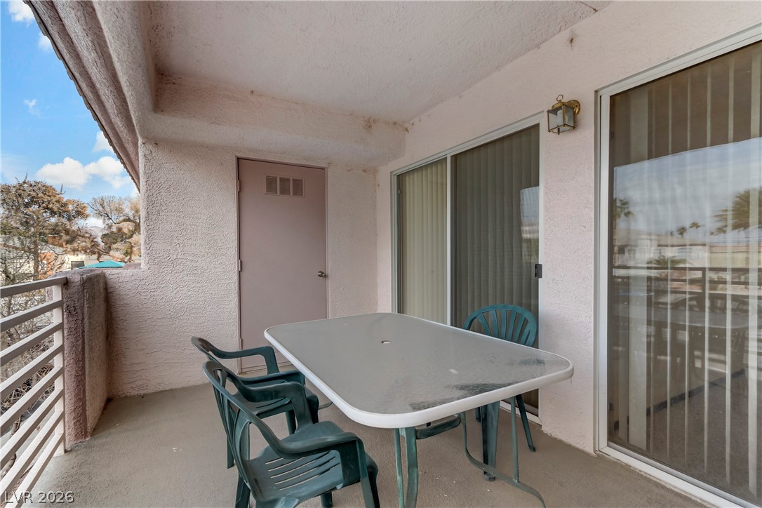 Photo 15 of 23, 4555 E Sahara Avenue #280