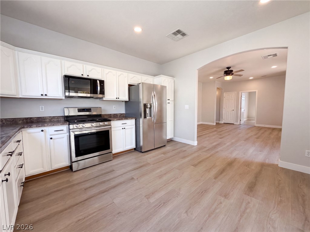 Photo 6 of 20, 239 Ventana Heights Street