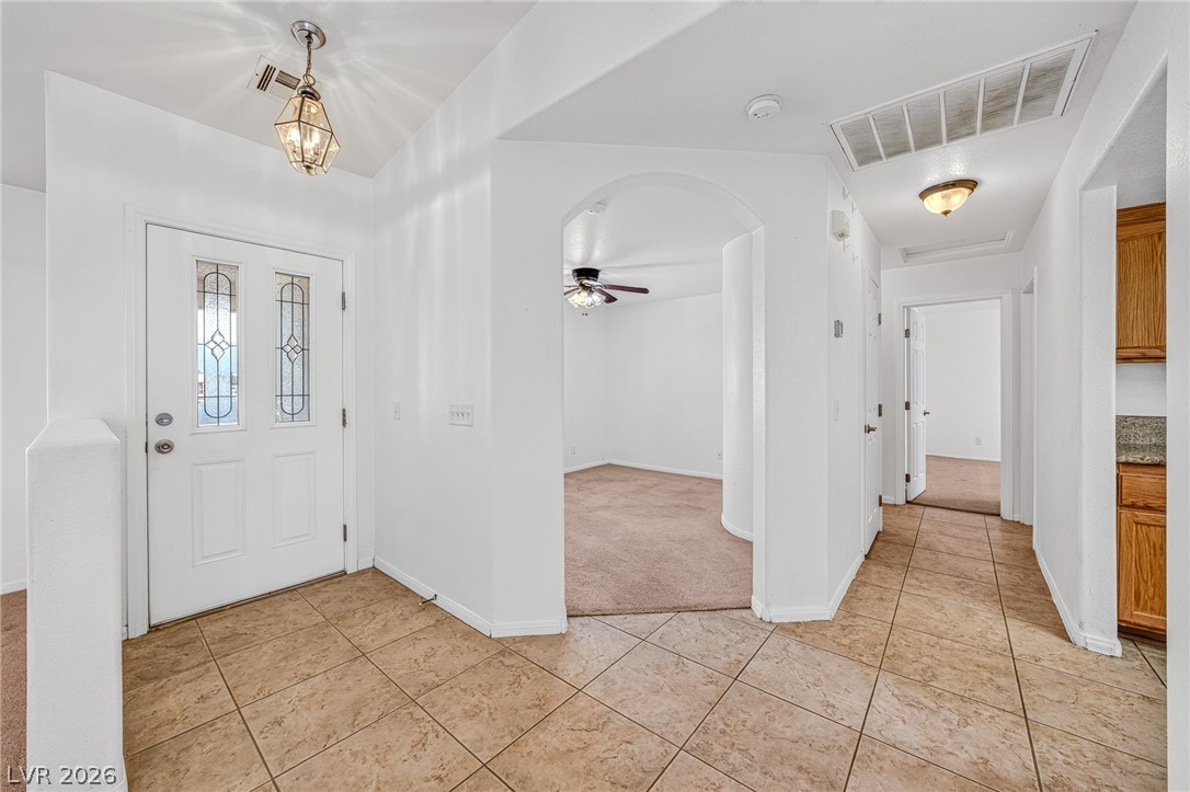 Photo 8 of 49, 2121 W Labrador Court