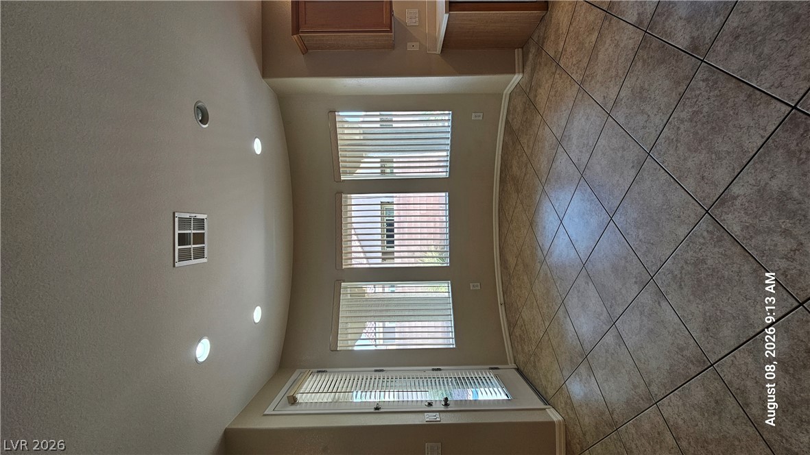 Photo 7 of 40, 7603 Kenwood Hills Court