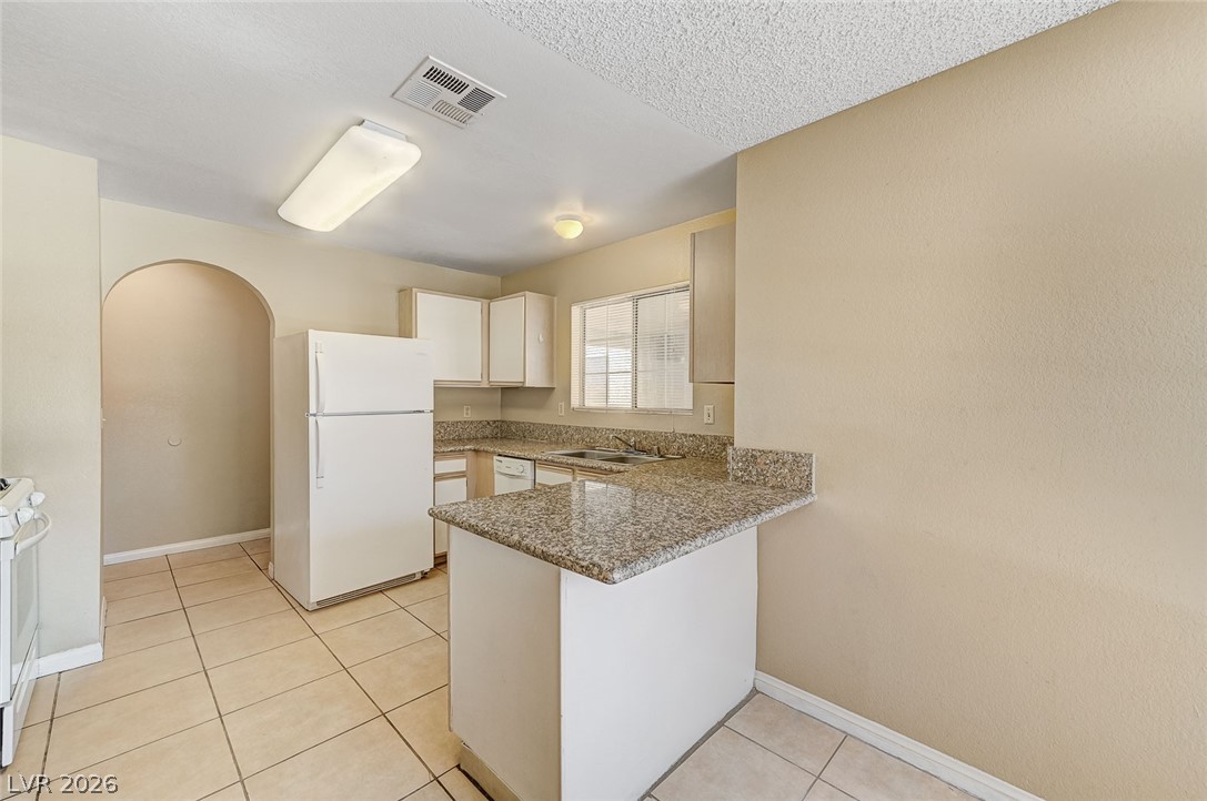 Photo 16 of 45, 2200 S Fort Apache Road #2228