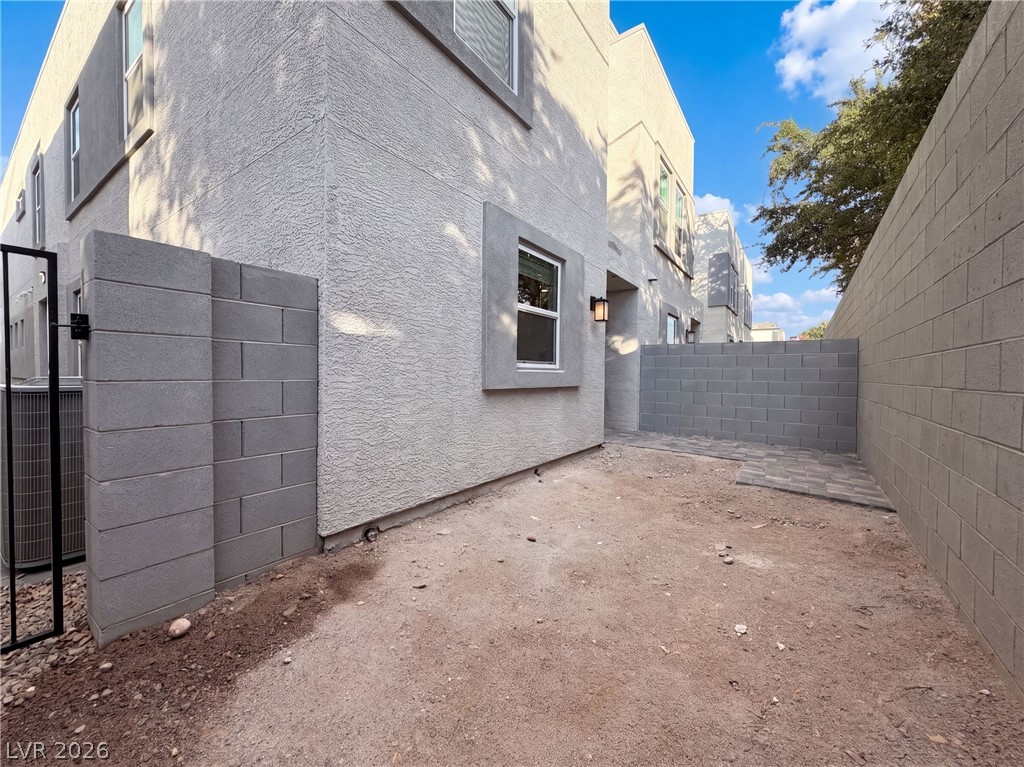 Photo 6 of 16, 539 Bellum Drive #1068